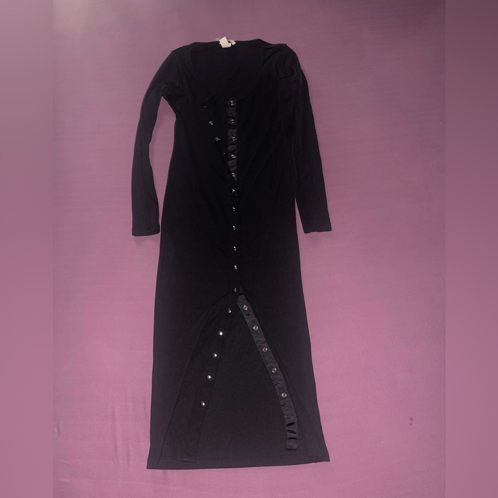 H&M Ribbed Black Dress w| a Snap Button Lining US 12 Knee Length